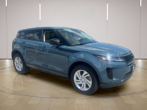 Used 2024 Land Rover Range Rover Evoque S AWD/4WD image 9