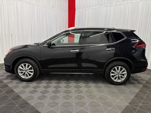 Used 2018 Nissan Rogue SV w/ Premium Package AWD/4WD image 5