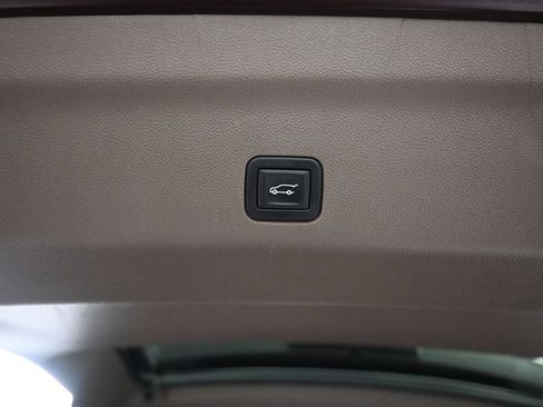 Used 2023 GMC Yukon XL Denali AWD/4WD image 65