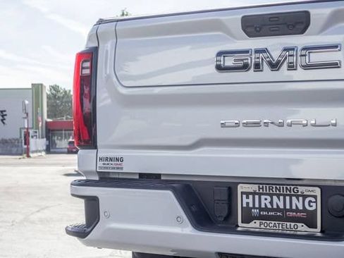 Used 2024 GMC Sierra 2500 Denali Ultimate AWD/4WD image 22
