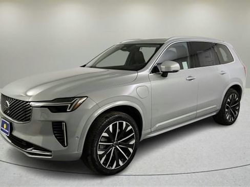 New 2026 Volvo XC90 T8 Ultra w/ Protection Package AWD/4WD image 8