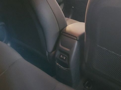 New 2026 Hyundai Venue SEL image 18