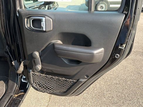 Used 2020 Jeep Wrangler Unlimited Sport AWD/4WD image 15