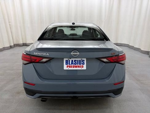 Used 2025 Nissan Sentra SR w/ SR Premium Package FWD image 5