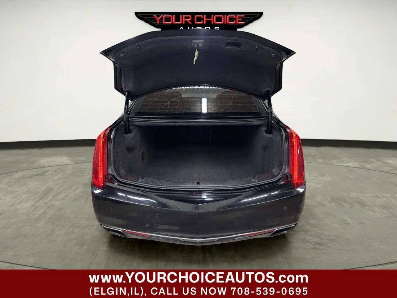 Used 2017 Cadillac XTS Luxury w/ Driver Awareness Package AWD/4WD image 5