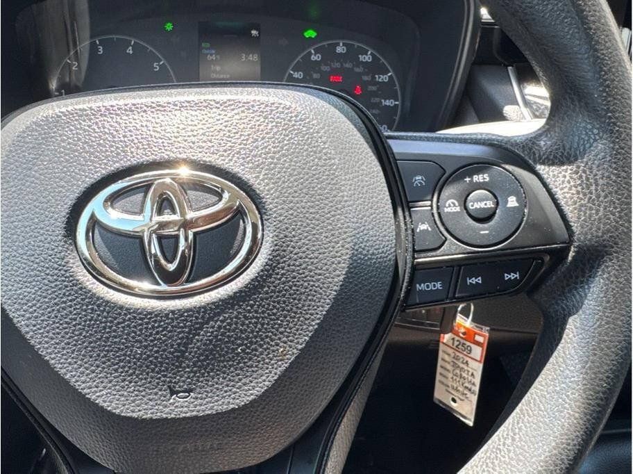 Used 2024 Toyota Corolla LE FWD image 11