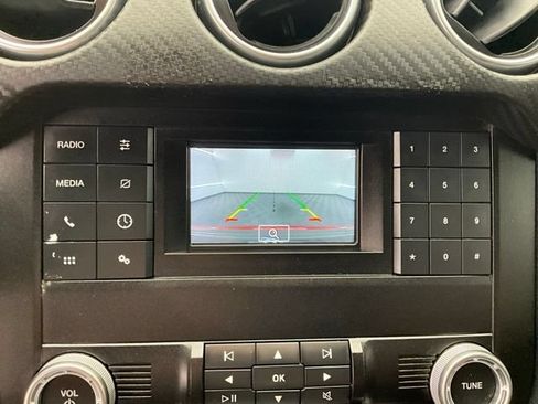 Used 2019 Ford Mustang Coupe RWD image 5
