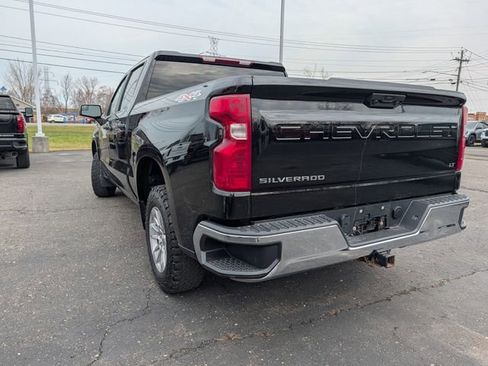 Used 2022 Chevrolet Silverado 1500 LT AWD/4WD image 29