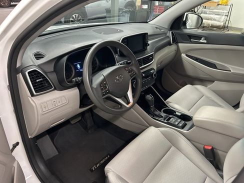 Used 2019 Hyundai Tucson SE image 14