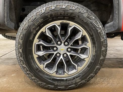 Used 2018 Chevrolet Colorado ZR2 image 23