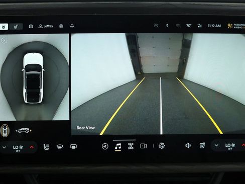 Used 2024 Rivian R1S Adventure image 20