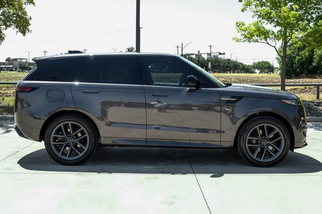 New 2026 Land Rover Range Rover Sport Dynamic SE AWD/4WD image 8