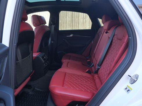 Used 2023 Audi SQ5 Premium Plus w/ Premium Plus Package image 10