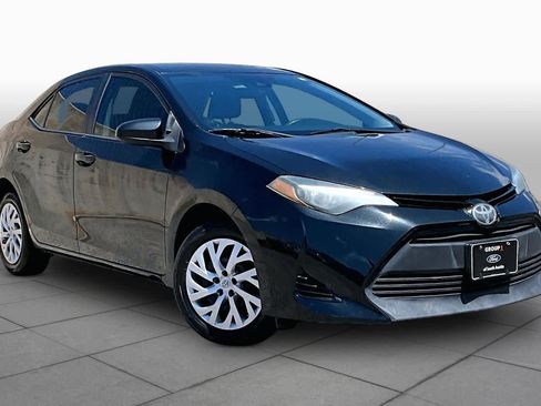 Used 2018 Toyota Corolla LE FWD image 5