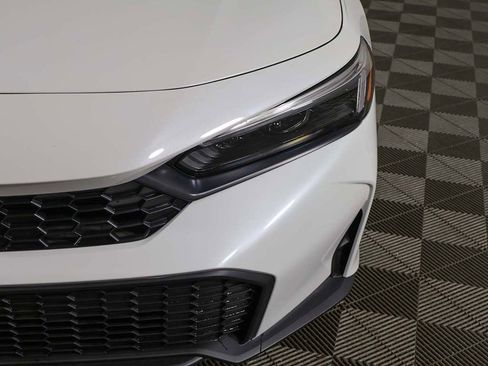 Used 2025 Honda Civic Sport image 12