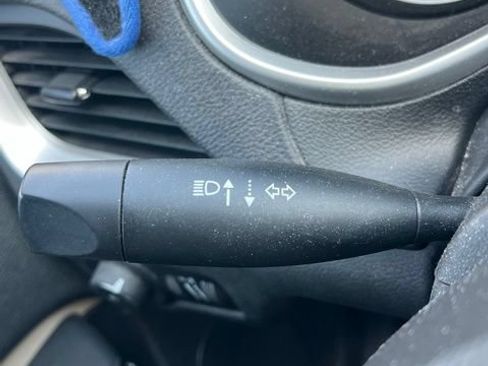 Used 2015 Jeep Cherokee Latitude FWD image 14
