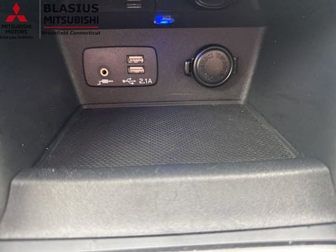 Used 2023 Subaru Forester Touring AWD/4WD image 30