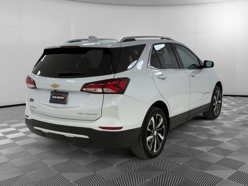 Used 2024 Chevrolet Equinox Premier image 3
