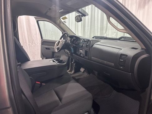Used 2012 Chevrolet Silverado 2500 LT w/ Interior Plus Package image 11