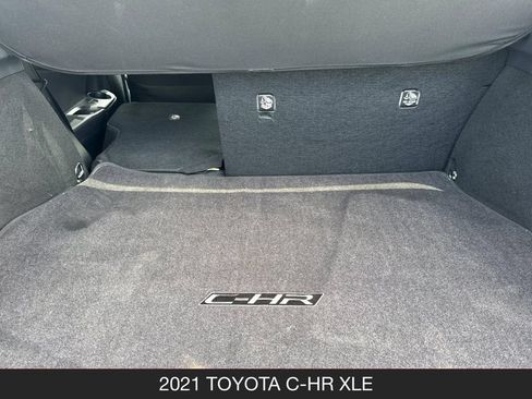 Used 2021 Toyota C-HR XLE FWD image 17