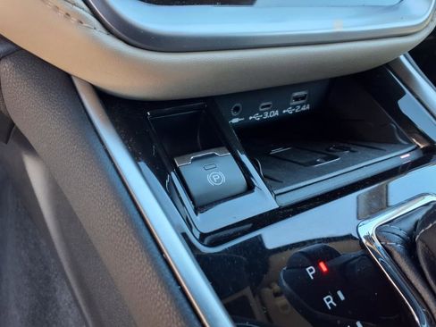 Used 2023 Subaru Outback Limited image 20