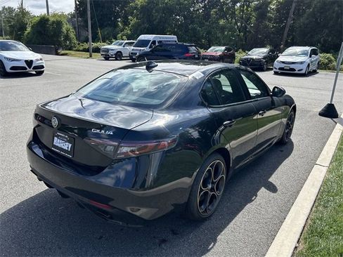 New 2025 Alfa Romeo Giulia AWD w/ Driving Assist Package image 8