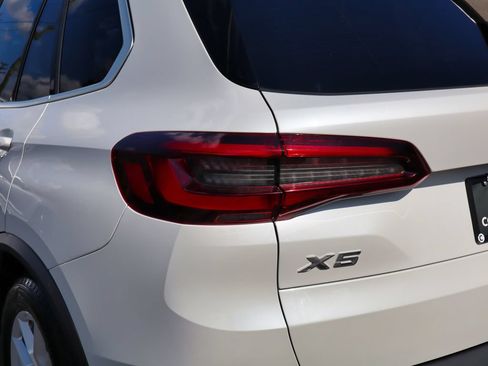 Used 2023 BMW X5 xDrive40i w/ Premium Package AWD/4WD image 12