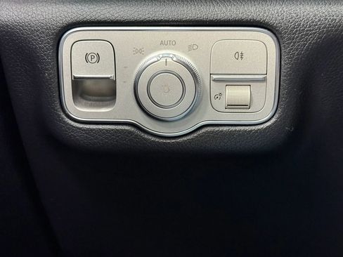 Used 2020 Mercedes-Benz GLE 350 4MATIC image 32