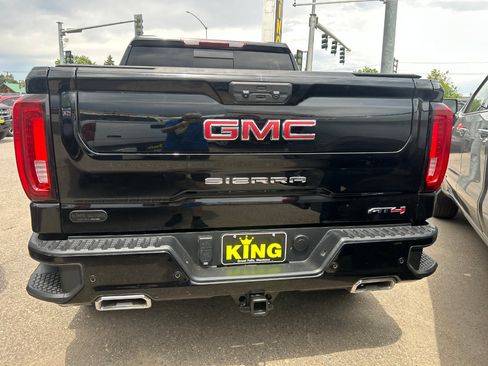 Used 2023 GMC Sierra 1500 AT4 w/ AT4 Premium Package image 4