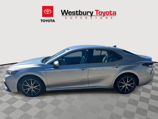 Certified 2024 Toyota Camry SE w/ Cold Weather Package FWD image 11