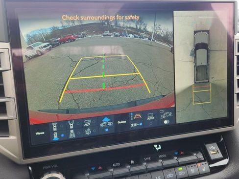 Used 2025 Toyota Tundra Limited image 25