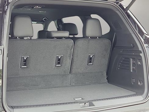 New 2026 Buick Enclave Preferred FWD image 9