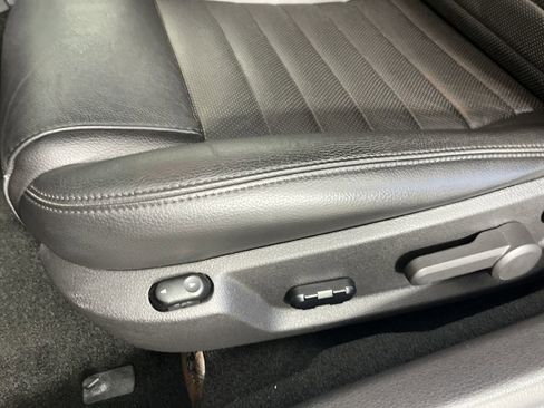 Used 2007 Ford Mustang Shelby GT500 image 25