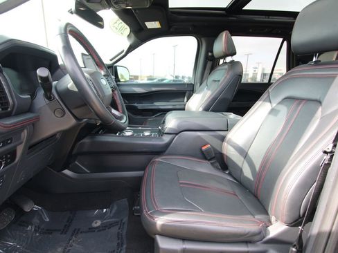 Used 2023 Ford Expedition Max Limited image 6