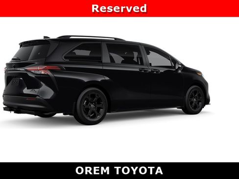 New 2026 Toyota Sienna XLE Woodland Edition AWD/4WD image 10