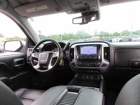 Used 2018 GMC Sierra 1500 SLT AWD/4WD image 27