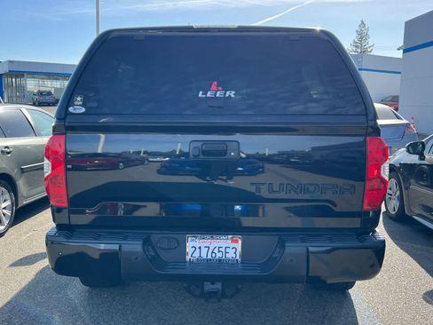 Used 2018 Toyota Tundra Limited w/ Limited Premium Package AWD/4WD image 5