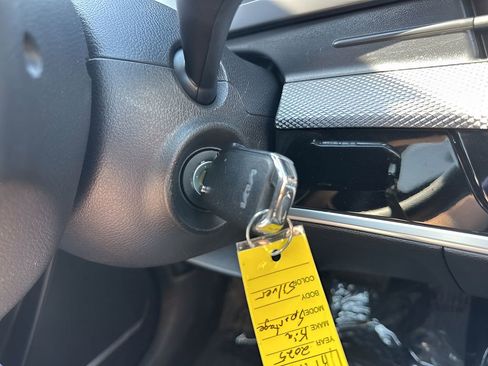 Used 2025 Kia Sportage LX image 18