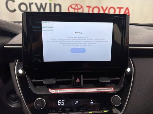Used 2026 Toyota Corolla Cross AWD Hybrid image 29