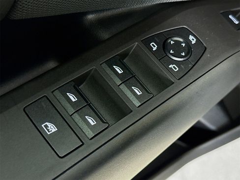 Used 2025 BMW X3 xDrive30i w/ Convenience Package image 17