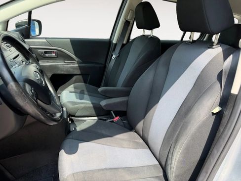 Used 2013 MAZDA MAZDA5 Touring FWD image 10
