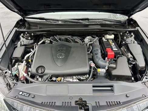 Used 2021 Toyota Camry XSE image 10