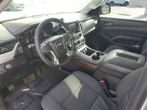 Used 2017 GMC Yukon SLE w/ Convenience Package image 18