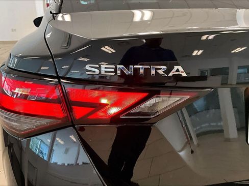 Used 2024 Nissan Sentra S FWD image 28