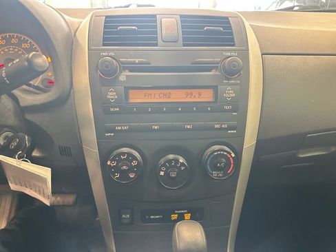 Used 2009 Toyota Corolla S FWD image 3