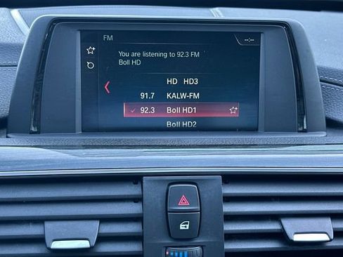 Used 2018 BMW 330e RWD image 19