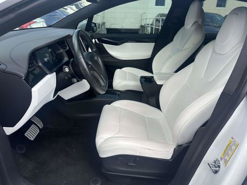 Used 2019 Tesla Model X Long Range AWD/4WD image 16