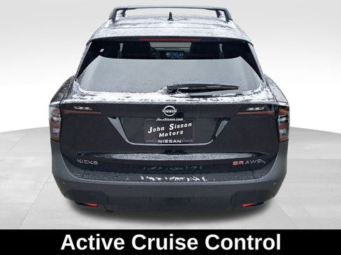 New 2026 Nissan Kicks SR w/ SR Premium Package image 9