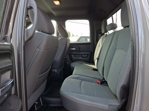 Used 2022 RAM 1500 Classic Warlock w/ Ceramic Gray Warlock Package AWD/4WD image 10