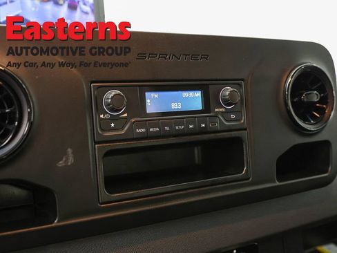 Used 2020 Mercedes-Benz Sprinter 2500 w/ Driver Convenience Package image 18